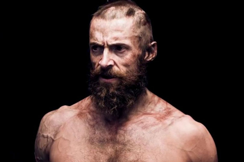   Hugh Jackman nettowaarde - Hugh Jackman als Jean ValJean in"Les Mis&eacute;rables"