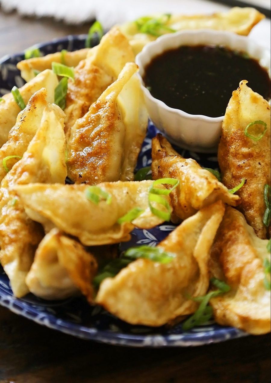 Makkelijke Aziatische Dumplings Met Soja Gember Dipsaus