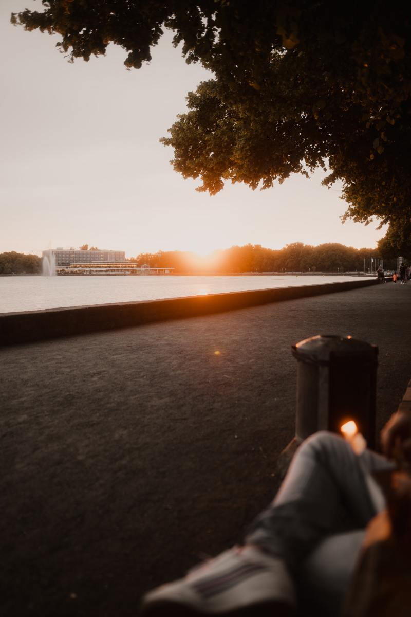   Middag og solnedgang billig dato idé