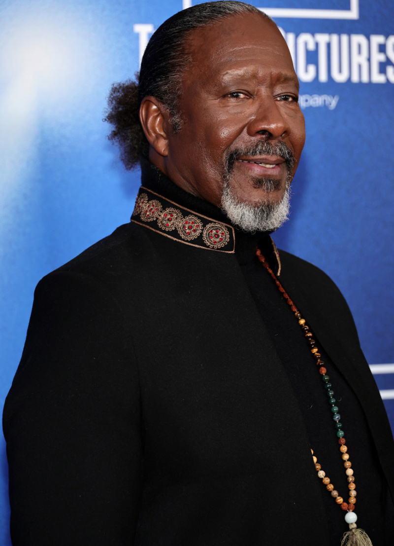   Clarke Peters spelar Whitney Houston's father John Houston in the Whitney Houston biopic "I Wanna Dance With Somebody." Here, Clarke Peters attends "Whitney Houston: I Want To Dance With Somebody" movie premiere at AMC Lincoln Square Theater on Dec. 13, 2019 in New York City. (Photo by Jamie McCarthy/Getty Images)