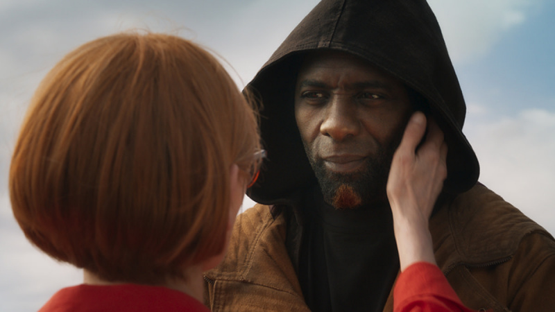 Tilda Swinton kaip Alithea Binnie ir Idris Elba kaip Djinn"Three Thousand Years of Longing"