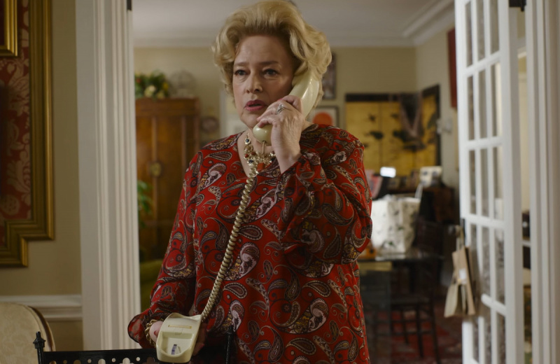  Kathy Bates kaip močiutė filme „Ar tu ten, Dievas?'s Me, Margaret" movie