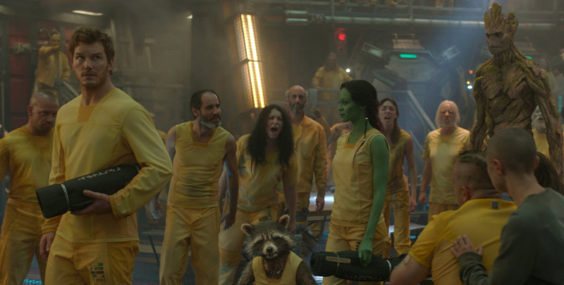   Chris Pratt nei panni di Star-Lord/Peter Quill, Zoe Saldana nei panni di Gamora, Rocket Raccoon (doppiato da Bradley Cooper) e Groot (doppiato da Vin Diesel) in"Guardians of the Galaxy" (2014) from James Gunn and Marvel Studios/Disney