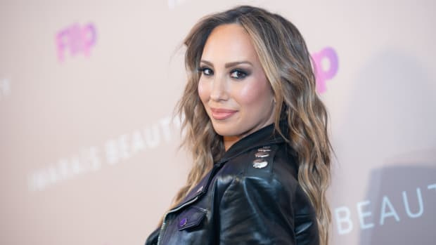   LOS ANDželas, KALIFORNIJA – LAPKRIČIO 3 d.: Cheryl Burke dalyvauja FL!P ir IMARAÏS grožio partnerystės pristatymo vakarėlyje Casita Hollywood 2019 m. lapkričio 3 d. Los Andžele, Kalifornijoje. (Johno Wolfsohno / „Getty Images“ nuotrauka)