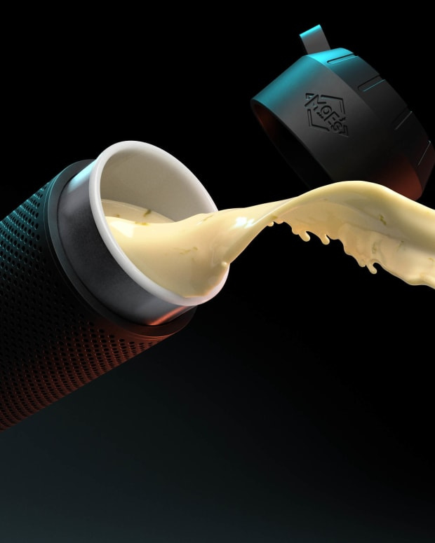 Moe's Southwest Grill heeft officieel de limited-edition 'Queso Incognito' onthuld, een draagbare luidsprekervormige container voor kaasliefhebbers die hun 'vloeibare goud' ondetecteerbaar houdt.