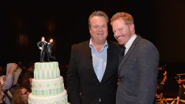  LOS ANGELES, CA - 19. MAJ: Skuespillerne Eric Stonestreet og Jesse Tyler Ferguson deltager i en"Modern Family" Wedding episode screening at Zanuck Theater at 20th Century Fox Lot on May 19, 2019 in Los Angeles, California.  (Photo by Alberto E. Rodriguez/Getty Images)