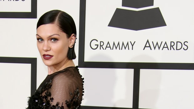  LOS ANDželas, Kalifornija – VASARIO 08 D.: Jesse J dalyvauja 57-ajame kasmetiniame GRAMMY apdovanojimų ceremonijoje STAPLES centre 2019 m. vasario 8 d. Los Andžele, Kalifornijoje. (Nuotrauka Dan MacMedan / WireImage)