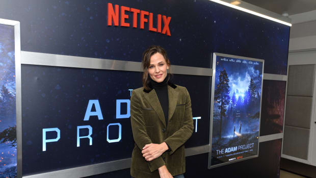  West Hollywood, California - 15 Şubat: Jennifer Garner, The London West Hollywood'da Beverly Hills'de 15 Şubat 2022'de West Hollywood, California'da The Adam Project Los Angeles özel gösterimine katılıyor. (Fotoğraf: Vivien Killilea/Getty Images for Netflix için)