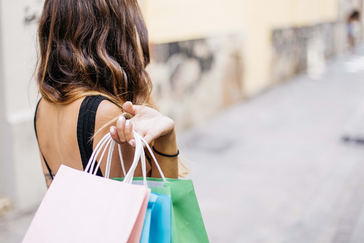 Rebajas de verano 2026: calendario de descuentos por comunidad y cómo no pagar de más