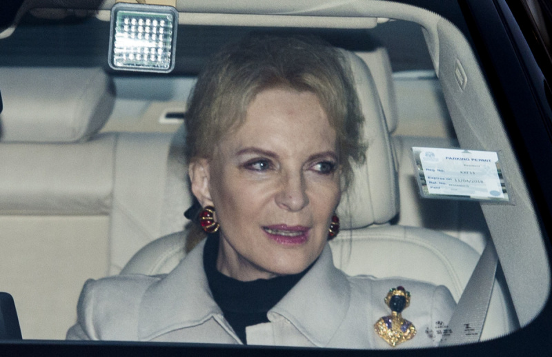   Prinsesse Michael af Kent bærer en racistisk Blackamoor-broche til en julefrokost for den udvidede kongelige familie og Meghan Markle i Buckingham Palace den 20. december 2019 i London, England. (Foto af Mark Cuthbert/UK Press via Getty Images)
