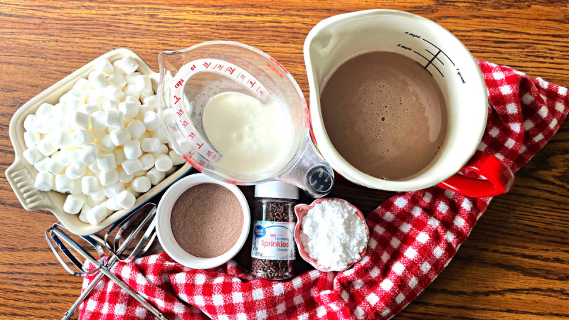   Ingredienser för vispad varm choklad