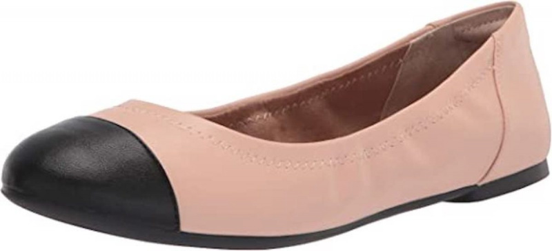   アマゾン エッセンシャルズ レディース's Cap Toe Ballet Flat