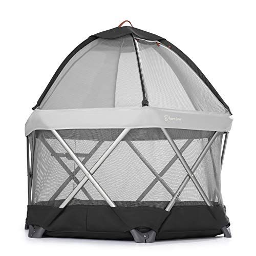 born free NISA Playard - Easy Pop Open Tragbarer Laufstall mit übergroßem Baldachin, gepolstertem Boden und maschinenwaschbaren Stoffen