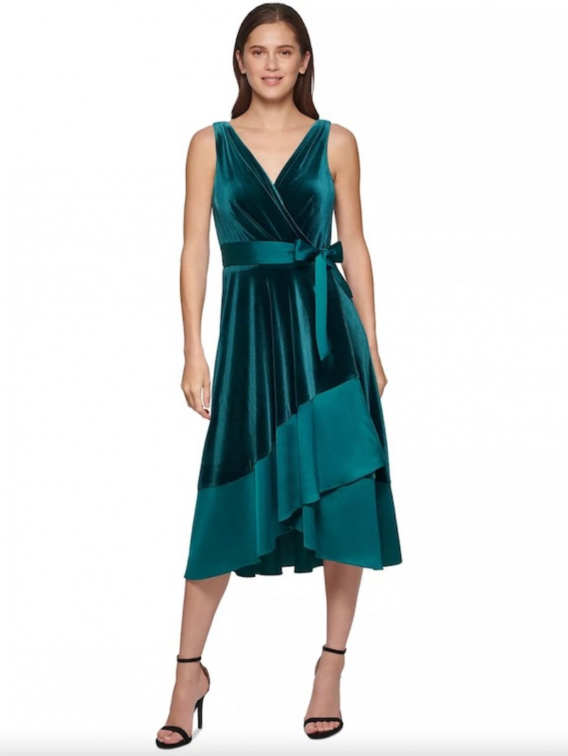   DKNY aksominė suknelė