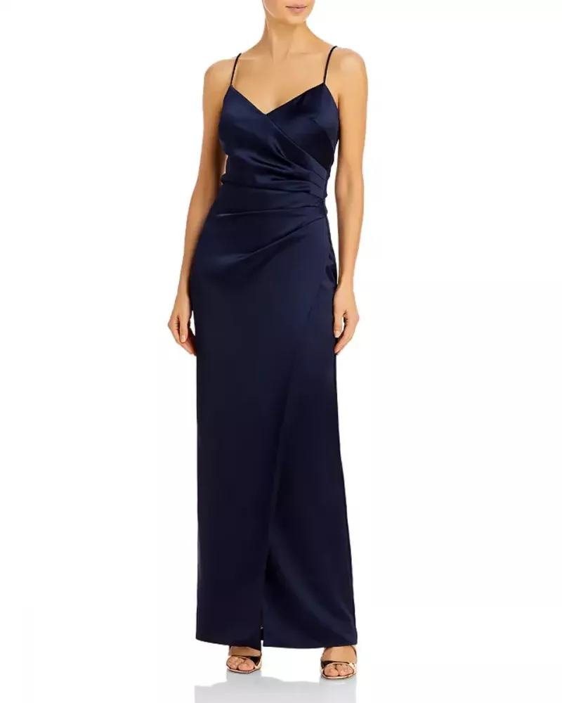   Abito da sposa in raso AQUA con balze