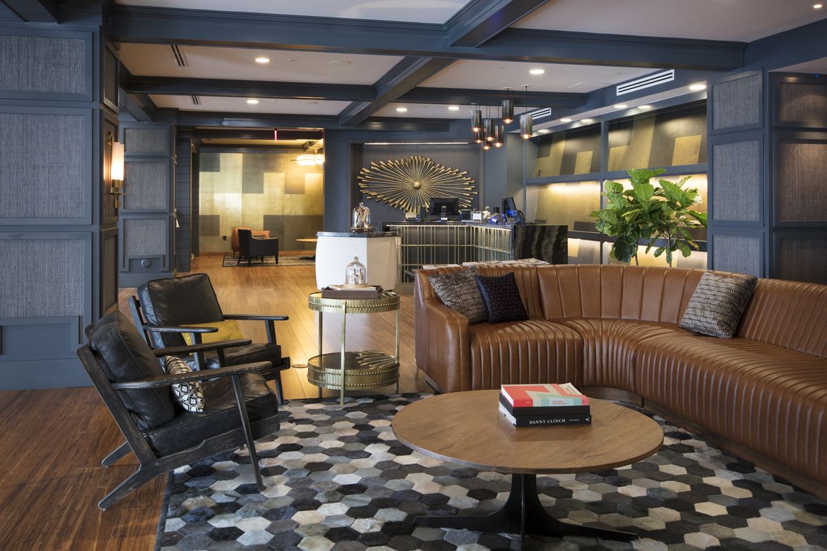 Lobi @ Hutton Hotel 1_credit Nils Schlebusch