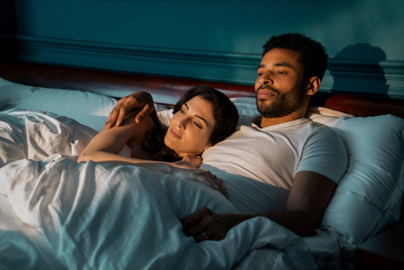 Razane Jammal nei panni di Lyta Hall e Lloyd Everitt nei panni di Hector Hall in Netflix's "The Sandman"