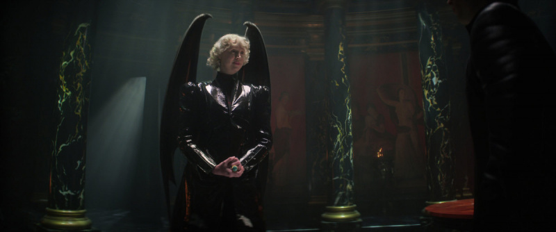 Gwendoline Christie nel ruolo di Lucifer Morningstar in"The Sandman" on Netflix