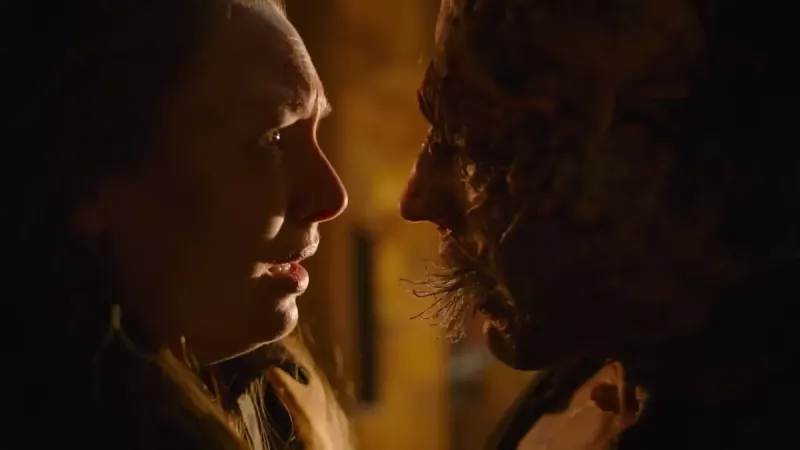 Anna Torva kā Tesa"The Last of Us" - How does Tess die in the last of us? Tess with clicker kiss