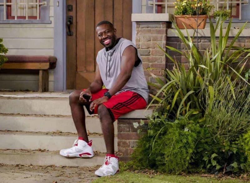   Sheaun McKinney vaidina Malcolmą Butlerį"The Neighborhood" on CBS