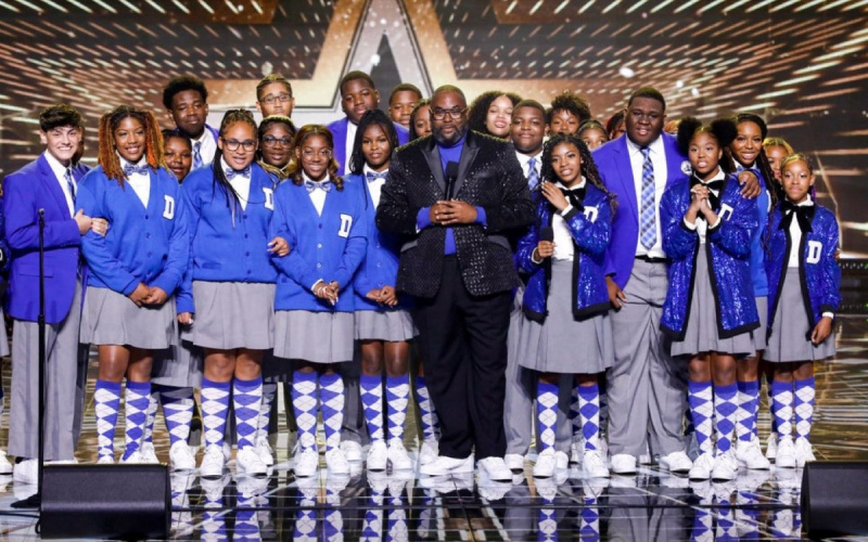 Korleder Anthony White og Detroit Youth Choir