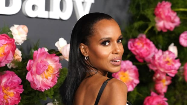   VAKARŲ HOLIVUDAS, KALIFORNIJA – LAPKRIČIO 12 d.: Kerry Washington dalyvauja 2019 m. „Baby2Baby Gala“, kurią 2019 m. lapkričio 12 d. Ramiojo vandenyno dizaino centre pristatė Paulas Mitchellas Vakarų Holivude, Kalifornijoje. (Presley Ann nuotrauka / „Getty Images“, skirta „Baby2Baby“)