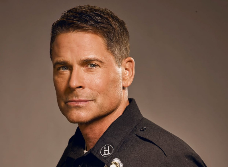   9-1-1-lonestar-rob-lowe-ls-s1_01-rob-grey_0039_FIN02_sm1