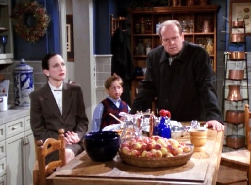   Geriausi Padėkos dienos televizijos serialai:"Frasier" Thanksgiving episode "A Lilith Thanksgiving"