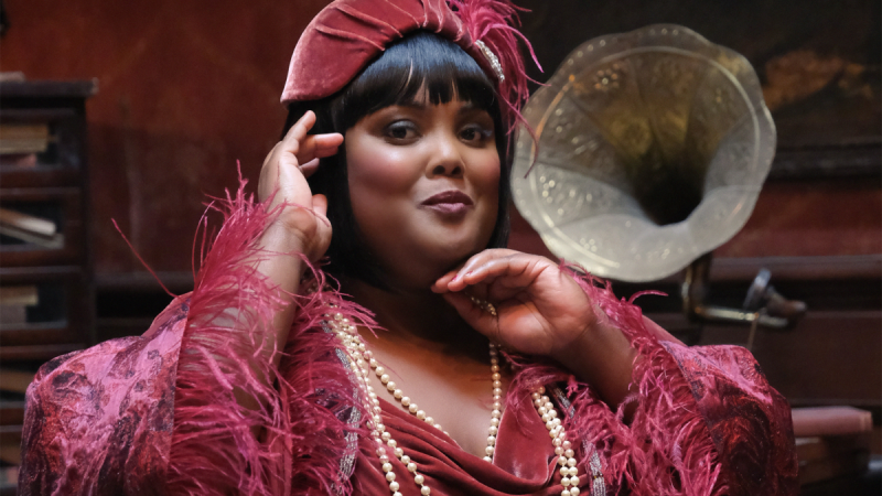   Danielle Pinnock som Alberta Haynes i CBS' "Ghosts"